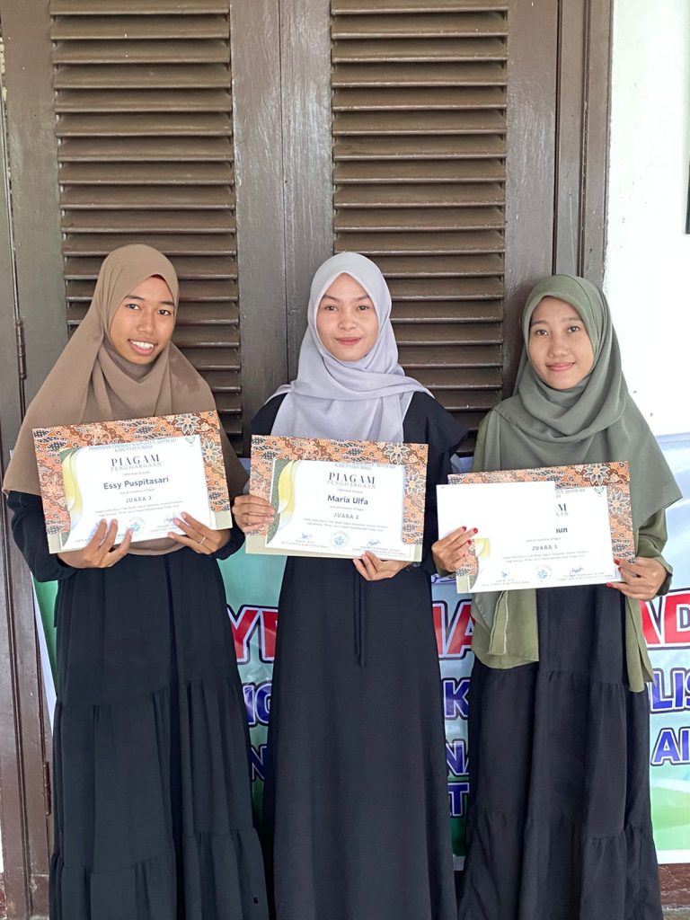 Dominasi Gemilang: Mahasiswa UM Bima Raih  Juara 1, 2, dan 3 dalam Lomba Karya Tulis Ilmiah Se-Pulau Sumbawa